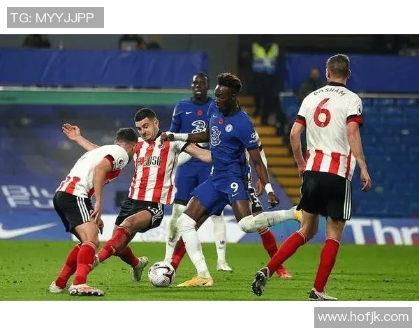 014埃门对阵芬落的精彩对决分析与赛后点评